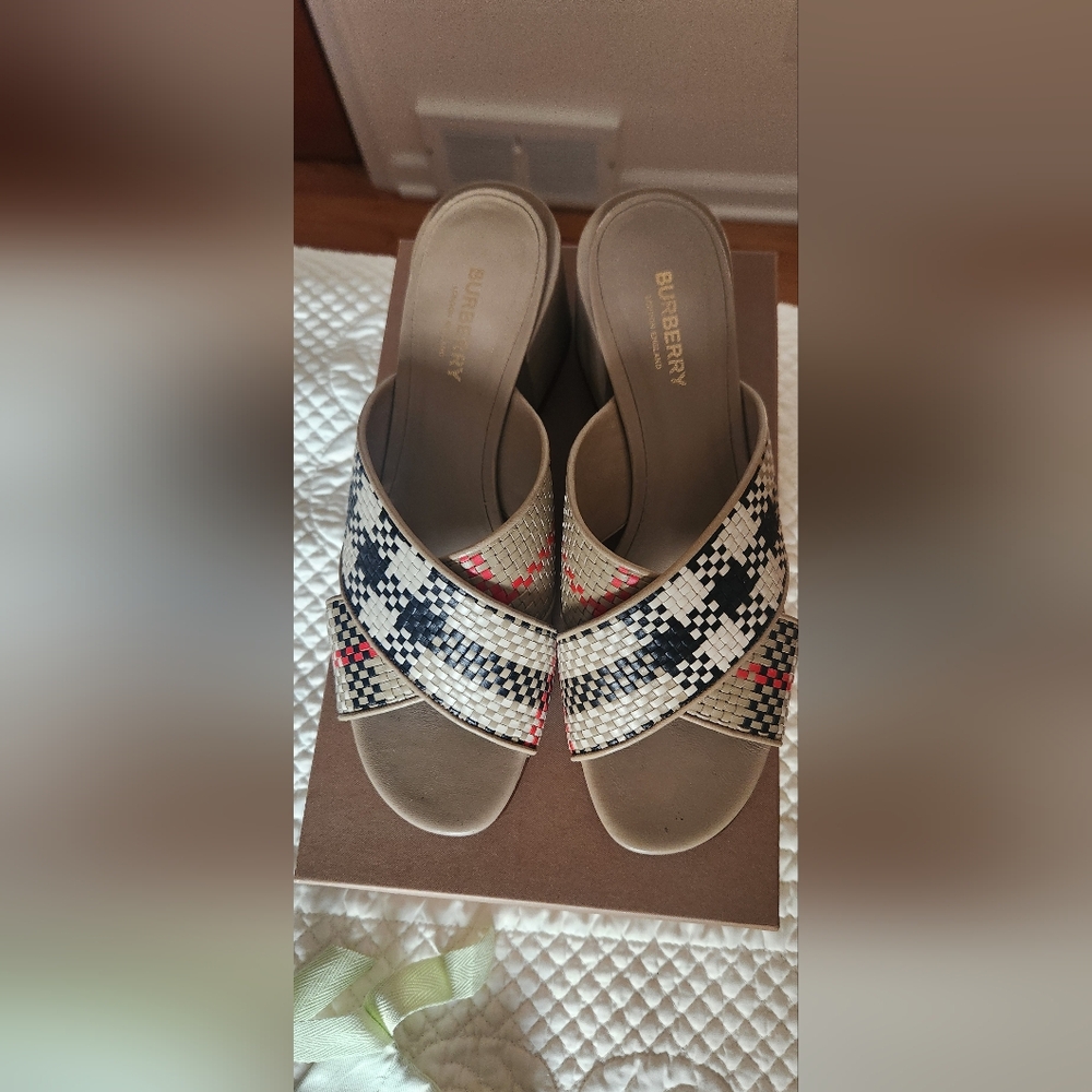 Burberry slides